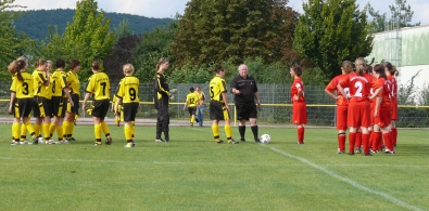 Mädchen Fußballmannschaft Bad Bergzabern gegen Winden