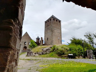 Die Burg/Burgruine Lichtenberg im Landkreis Kusel in Rheinland-Pfalz