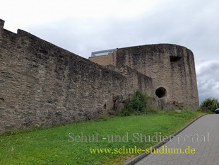 Die Burg/Burgruine Lichtenberg (Landkreis Kusel in Rheinland-Pfalz)